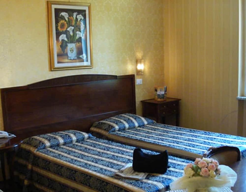 Hotel Villa Aricia Ariccia Exteriér fotografie